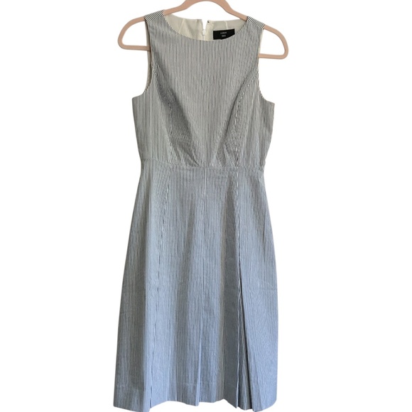 J Crew 365 NWOT Blue White Seersucker Pleated Skirt Sleeveless Dress SZ 4 - Picture 5 of 13